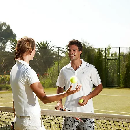 St.george's Bay Country Club & Отель