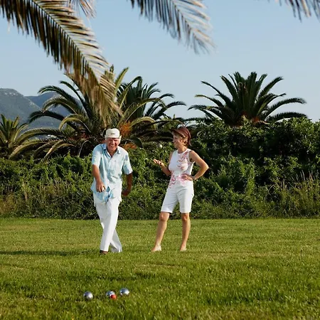 St.george's Bay Country Club & Отель